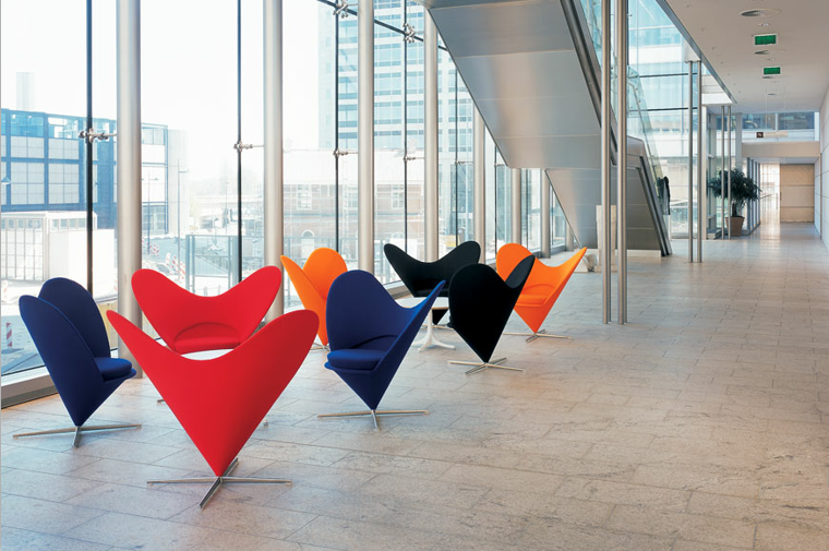 個(gè)性經(jīng)典椅會(huì)所會(huì)議椅 心形椅蝴蝶椅 接待單人椅 護(hù)膚養(yǎng)生美發(fā)