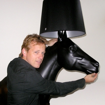 黑馬立燈Moooi Horse Lamp  動(dòng)物系列荷蘭設(shè)計(jì)師