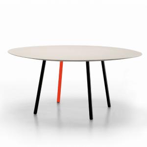 Maarten 圓桌 西班牙設(shè)計師 Victor Carrasco