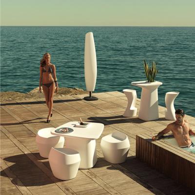 創(chuàng)意設(shè)計(jì)師家具 moma aire low 花園邊桌玻璃鋼戶外吧臺(tái)桌