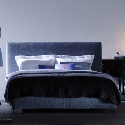 床鋪大全:五金實木烤漆電鍍大中小床架 床品  藍色軟體方形定制床鋪