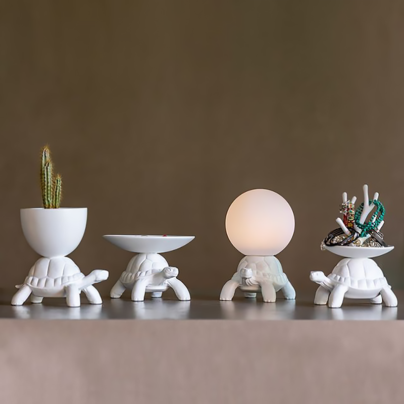 Qeeboo 2022年新款 烏龜系列家居Turtle Carry 飾物珠寶盒落地?zé)敉斜P(pán)小茶幾花瓶書(shū)架凳子桌子可拆裝外貿(mào)大批量產(chǎn)小禮物家裝必備